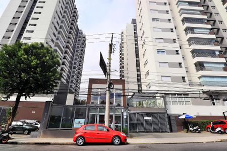 Apartamento à venda com 103m², 3 quartos e 2 vagasFachada e portaria