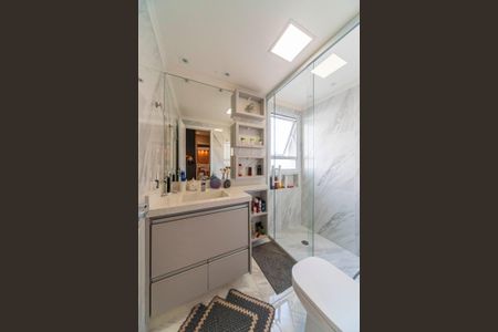 Apartamento à venda com 103m², 3 quartos e 2 vagasBanheiro do Quarto 2 