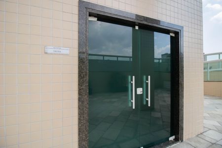 Apartamento à venda com 328m², 2 quartos e 5 vagas Apartamento à venda com 328m², 2 quartos e 5 vagasArea Comum - Sauna