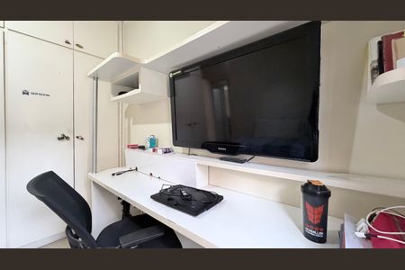 Apartamento à venda com 98m², 3 quartos e 2 vagas Apartamento à venda com 98m², 3 quartos e 2 vagasQuarto 2