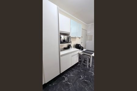 Apartamento à venda com 98m², 3 quartos e 2 vagas Apartamento à venda com 98m², 3 quartos e 2 vagasCozinha