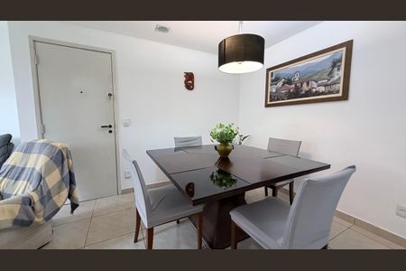 Apartamento à venda com 98m², 3 quartos e 2 vagas Apartamento à venda com 98m², 3 quartos e 2 vagasSala de Jantar