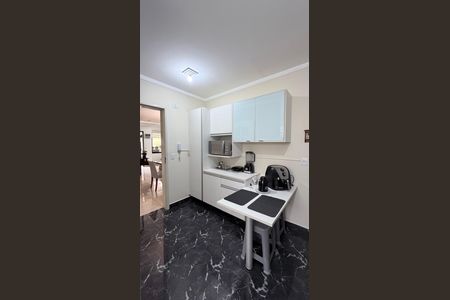 Apartamento à venda com 98m², 3 quartos e 2 vagas Apartamento à venda com 98m², 3 quartos e 2 vagasCozinha