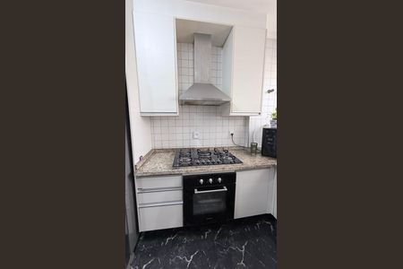 Apartamento à venda com 98m², 3 quartos e 2 vagas Apartamento à venda com 98m², 3 quartos e 2 vagasCozinha