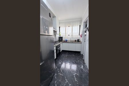 Apartamento à venda com 98m², 3 quartos e 2 vagas Apartamento à venda com 98m², 3 quartos e 2 vagasCozinha