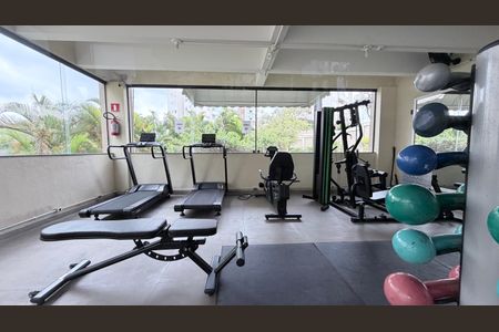 Apartamento à venda com 98m², 3 quartos e 2 vagas Apartamento à venda com 98m², 3 quartos e 2 vagasÁrea comum - Academia