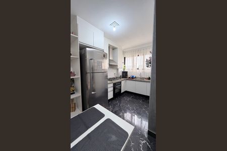 Apartamento à venda com 98m², 3 quartos e 2 vagas Apartamento à venda com 98m², 3 quartos e 2 vagasCozinha