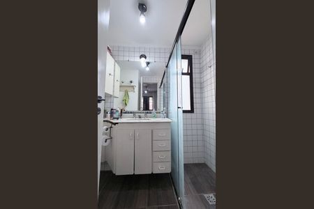 Apartamento à venda com 98m², 3 quartos e 2 vagas Apartamento à venda com 98m², 3 quartos e 2 vagasBanheiro da Suíte