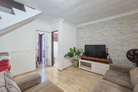 Sala de casa de condomínio para alugar com 2 quartos, 67m² em Jardim Praiano, Guarujá