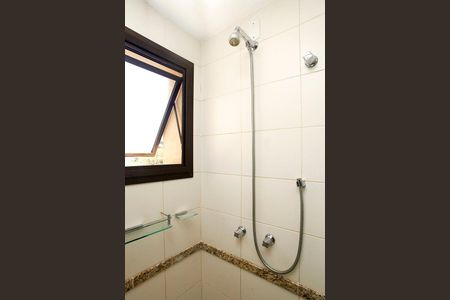 Apartamento à venda com 77m², 2 quartos e 2 vagasBanheiro da Suíte