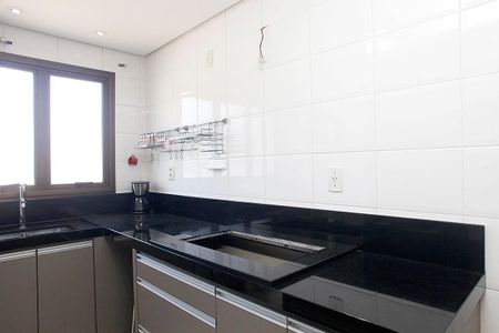 Apartamento à venda com 77m², 2 quartos e 2 vagasCozinha