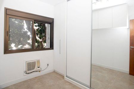 Apartamento à venda com 77m², 2 quartos e 2 vagasQuarto 2