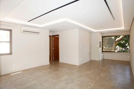 Sala de apartamento à venda com 2 quartos, 77m² em São João, Porto Alegre