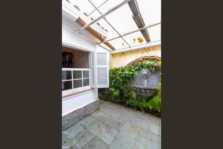 Casa à venda com 249m², 4 quartos e 6 vagas Casa à venda com 249m², 4 quartos e 6 vagasJardim