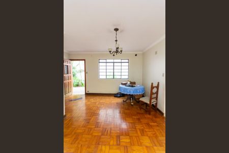 Casa à venda com 249m², 4 quartos e 6 vagas Casa à venda com 249m², 4 quartos e 6 vagasSala de jantar