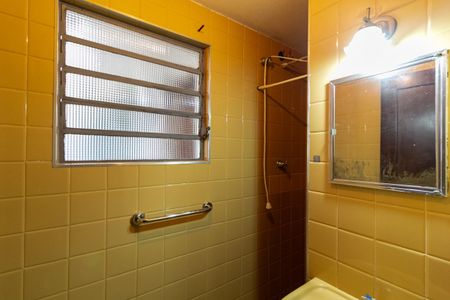 Casa à venda com 249m², 4 quartos e 6 vagas Casa à venda com 249m², 4 quartos e 6 vagasBanheiro Social