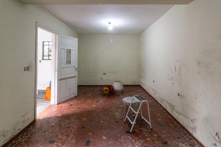 Casa à venda com 249m², 4 quartos e 6 vagas Casa à venda com 249m², 4 quartos e 6 vagasQuarto de Serviço 1