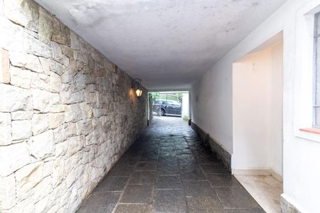 Casa à venda com 249m², 4 quartos e 6 vagas Casa à venda com 249m², 4 quartos e 6 vagasGaragem