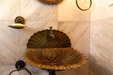 Casa à venda com 249m², 4 quartos e 6 vagas Casa à venda com 249m², 4 quartos e 6 vagasLavabo