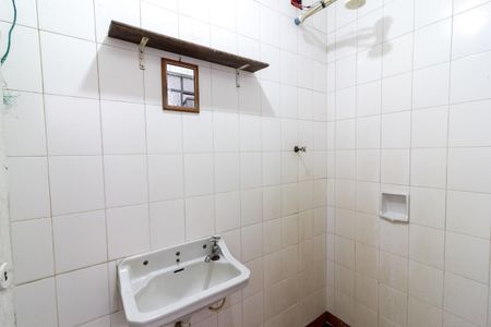 Casa à venda com 249m², 4 quartos e 6 vagas Casa à venda com 249m², 4 quartos e 6 vagasBanheiro de Serviço 2