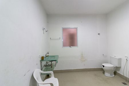 Casa à venda com 249m², 4 quartos e 6 vagas Casa à venda com 249m², 4 quartos e 6 vagasBanheiro da Suíte 1