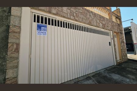 Casa à venda com 237m², 3 quartos e 6 vagasPlaca