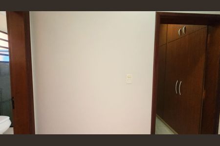 Casa à venda com 237m², 3 quartos e 6 vagasQuarto Suíte