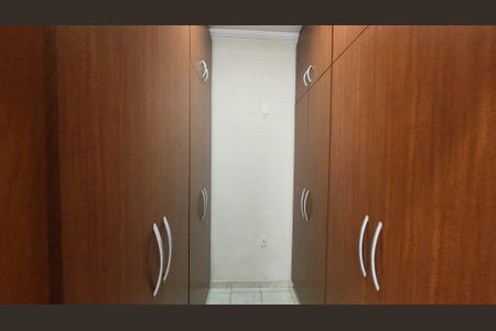 Casa à venda com 237m², 3 quartos e 6 vagasCloset da suíte