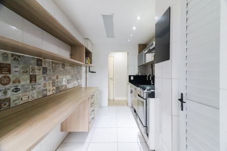 Apartamento à venda com 105m², 3 quartos e 2 vagasCozinha e Área de Serviço