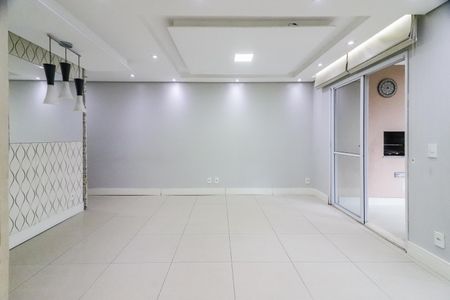 Sala de apartamento à venda com 3 quartos, 105m² em Jardim Cláudia, São Paulo
