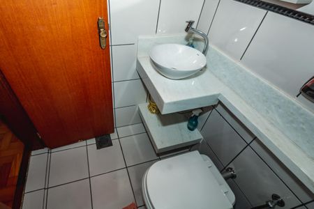 Casa à venda com 300m², 4 quartos e sem vagaBanheiro da Suíte 1