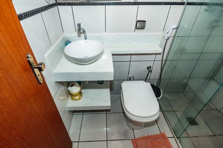 Casa à venda com 300m², 4 quartos e sem vagaBanheiro da Suíte 1