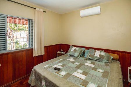 Casa à venda com 300m², 4 quartos e sem vagaSuíte 2