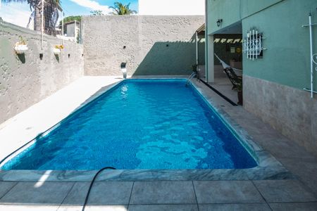 Casa à venda com 300m², 4 quartos e sem vagaÁrea Externa