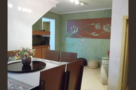 Casa à venda com 3 quartos, 210m² em Vila Constança, São Paulo