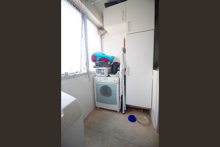 Apartamento à venda com 108m², 3 quartos e 1 vagaÁrea de Serviço