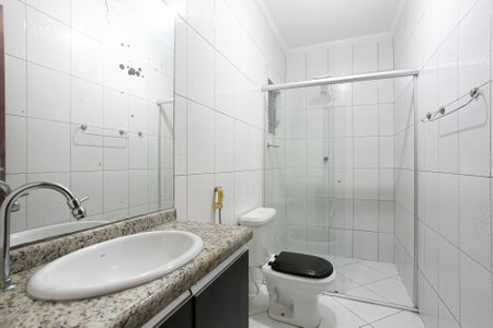 Casa para alugar com 116m², 3 quartos e 1 vaga Casa para alugar com 116m², 3 quartos e 1 vagaBanheiro da Suíte