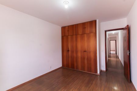 Casa para alugar com 115m², 3 quartos e 2 vagasQuarto 2
