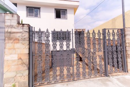 Casa para alugar com 115m², 3 quartos e 2 vagasFachada
