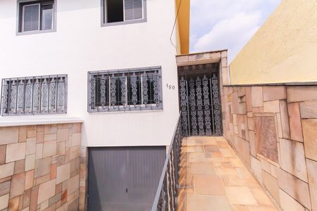 Casa para alugar com 115m², 3 quartos e 2 vagasEntrada da casa