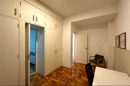 Apartamento para alugar com 264m², 4 quartos e 2 vagasSuíte