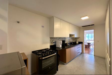 Apartamento para alugar com 264m², 4 quartos e 2 vagasCozinha