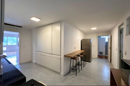 Apartamento para alugar com 264m², 4 quartos e 2 vagasCozinha