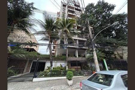 Apartamento à venda com 104m², 3 quartos e 2 vagasFachada