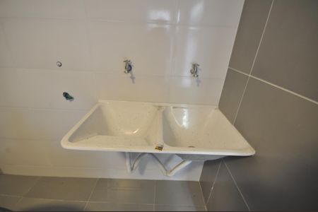 Casa à venda com 120m², 5 quartos e 1 vagaÁrea de Serviço