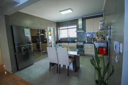 Apartamento para alugar com 90m², 3 quartos e 1 vaga Apartamento para alugar com 90m², 3 quartos e 1 vagaCozinha
