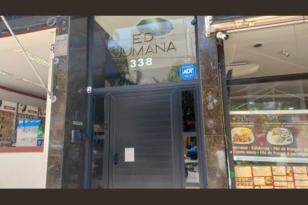 Apartamento para alugar com 90m², 3 quartos e 1 vaga Apartamento para alugar com 90m², 3 quartos e 1 vagaFachada