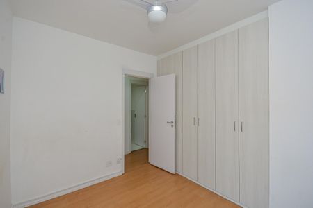 Quarto 1 de apartamento para alugar com 3 quartos, 96m² em Interlagos, São Paulo