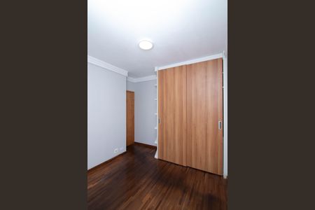 Apartamento à venda com 83m², 3 quartos e 2 vagasQuarto 2