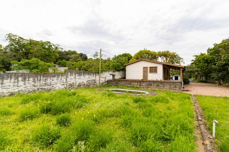 Casa à venda com 2641m², 2 quartos e 2 vagasQuintal